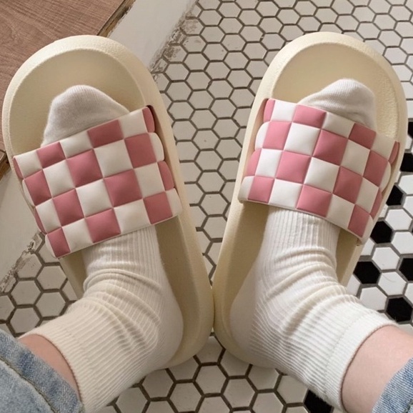 Dép Ulzzang - Dép Quai Ngang Bánh Mì chuẩn hàng quảng châu họa tiết caro dễ thương Nam Nữ