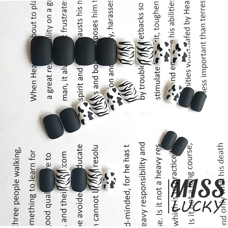 Set 24 Móng Tay Giả Họa Tiết Da Báo Thời Trang Cá Tính Cho Nữ