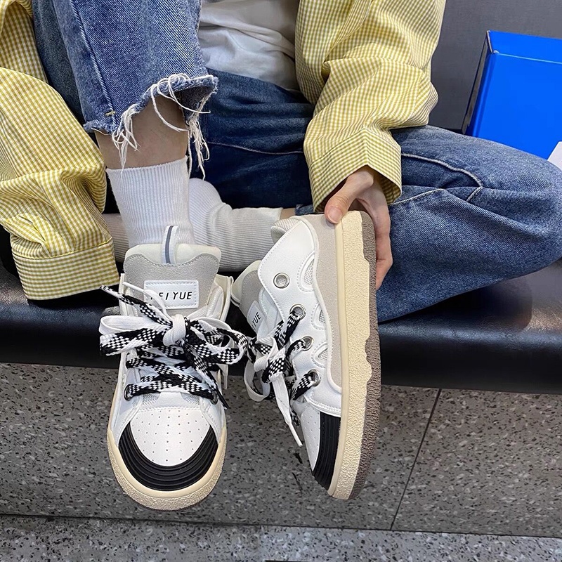 Giày thể thao IELGY mũi tròn đế dày thời trang cổ điển dễ phối đồ cá tính cho nữ