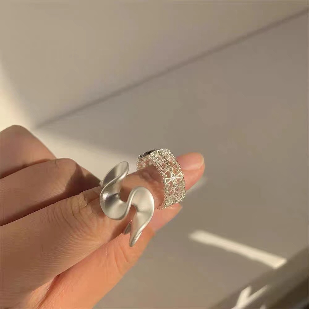 Set 2 Nhẫn Hở Gợn Sóng Đính Đá Zircon Thời Trang Cho Nữ