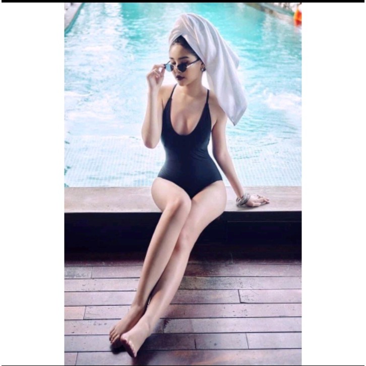 Đồ bơi nữ bikini đi biển một mảnh màu đen Hiền Hồ VATIXA BKN78