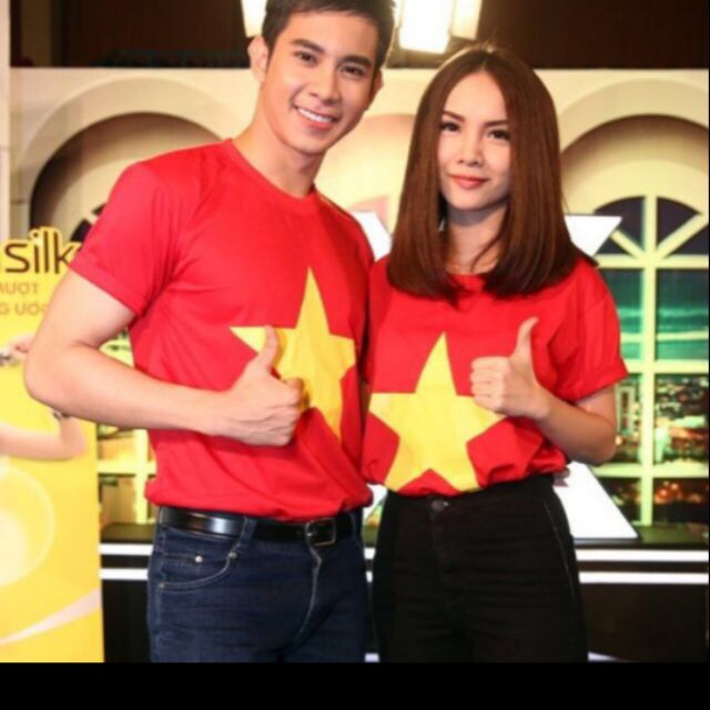 Áo cờ đỏ sao vàng