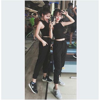 SÉT QUẦN JOGGER và ÁO CROPTOP 3 LỖ Ngược
