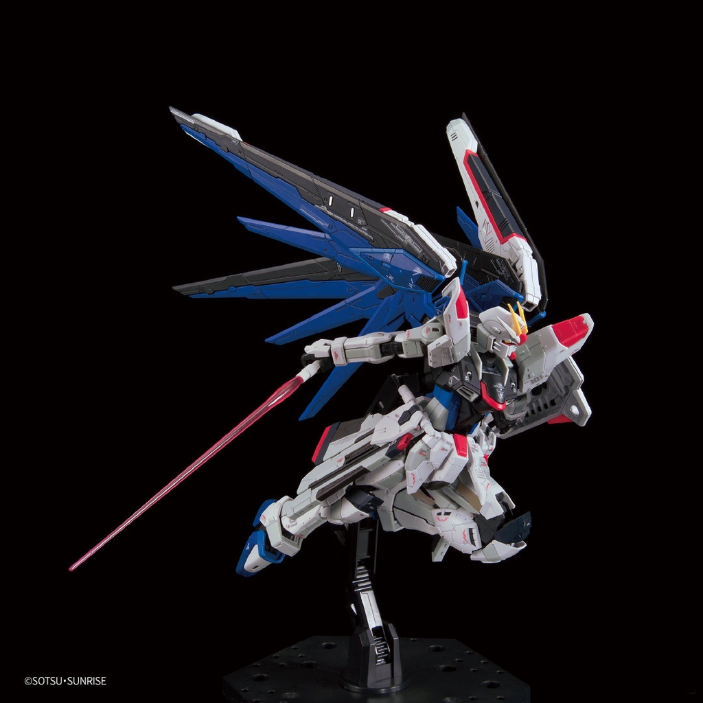 Mô Hình Lắp Ráp Gundam RG Freedom ver. GCP (Gundam China Project)