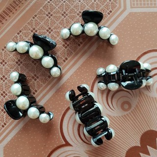 CẶP TÓC ĐÍNH NGỌC TRAI