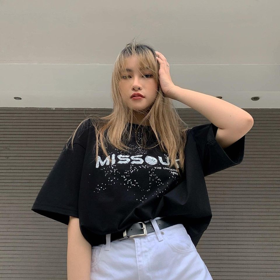 Áo thun Missout Moon universe unisex - missout streetwear local brand over tên lửa (Đen/Trắng)