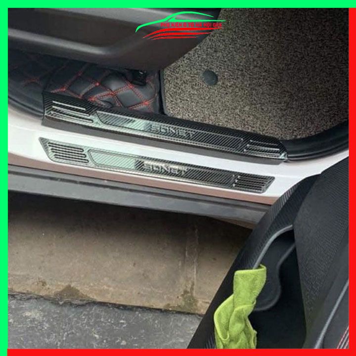 Ốp bậc cửa, nẹp bước chân Sonet 2021-2024 vân cacbon chống trầy bảo vệ trang trí xe