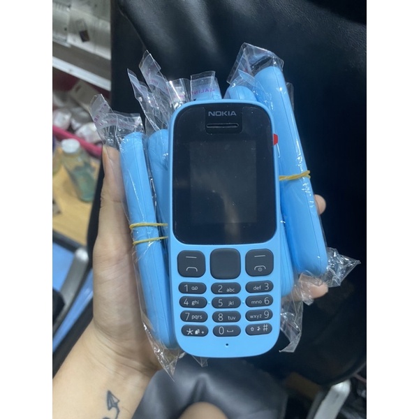 điện thoại 105 sx 2017 hàng chính hãng (kèm pin và sạc)