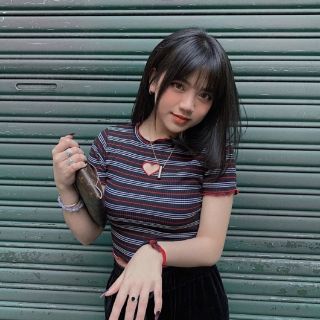 Áo kiểu croptop SỌC cut-out