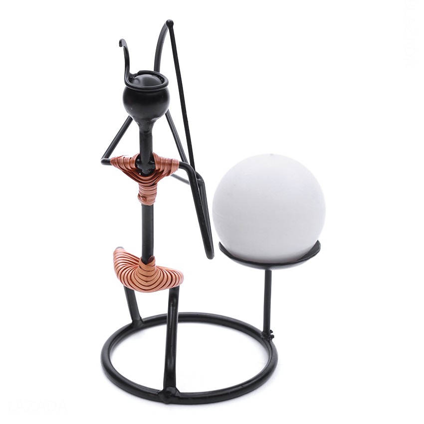 Combo 1 chân đế nến mỹ thuật hình xạ thủ Eden Candle EDC-N020 + 1 nến thơm banh tròn D7 MIC4541 7 cm (Trắng)