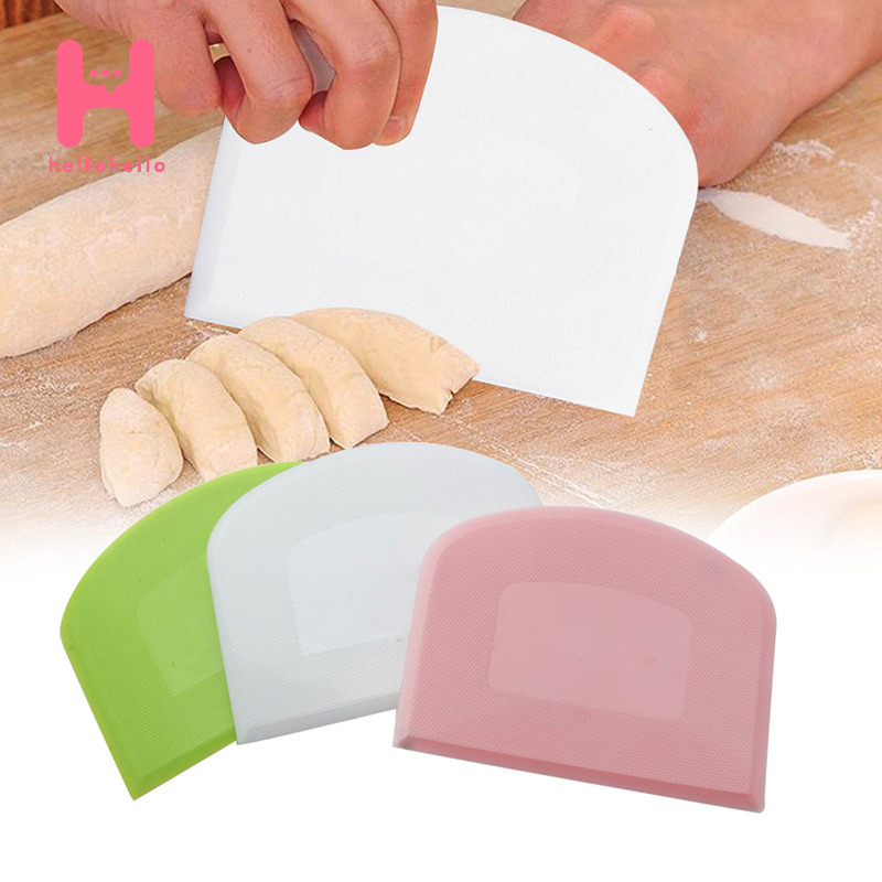 Dụng Cụ Cắt Bột Bánh Mì
