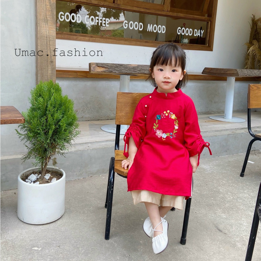 Áo dài thiết kế cho bé gái, áo dài cách tân thêu hoa  xinh xắn