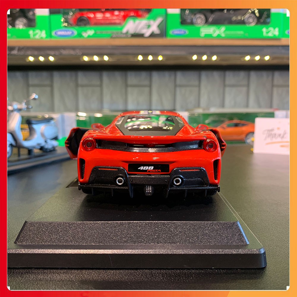 Xe mô hình Ferrari 488 Pista tỷ lệ 1:24 hãng Bburago