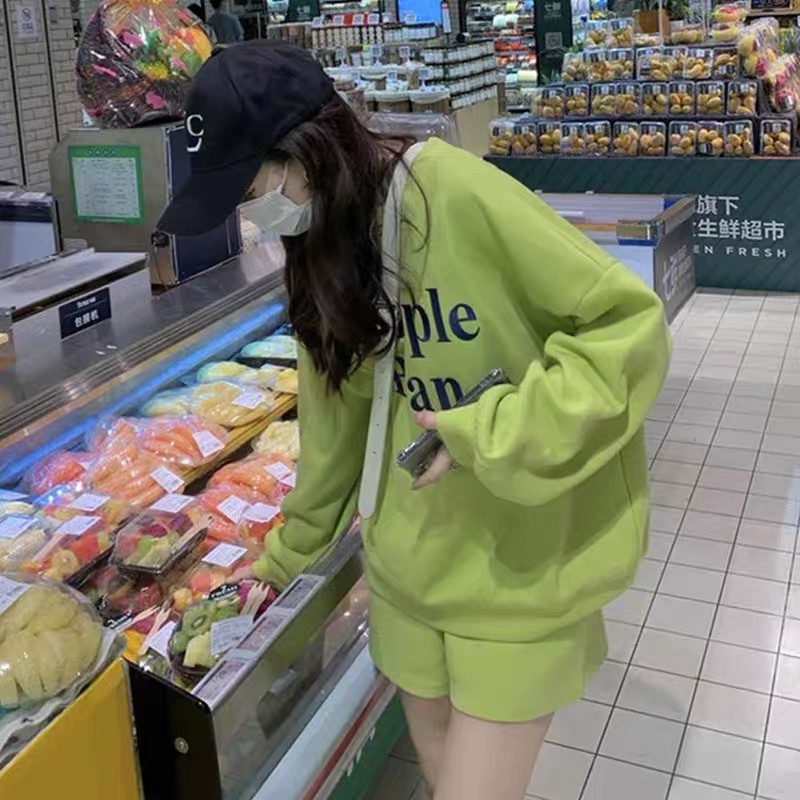 Set quần áo màu xanh nõn chuối