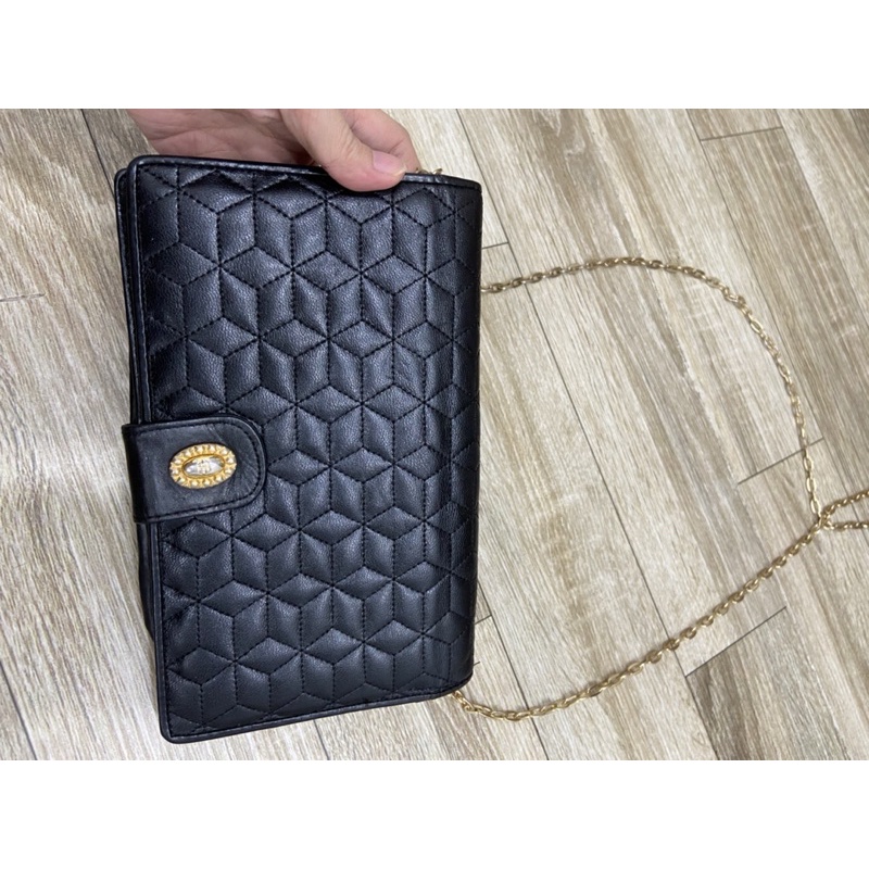 Clutch si hiệu Elegen