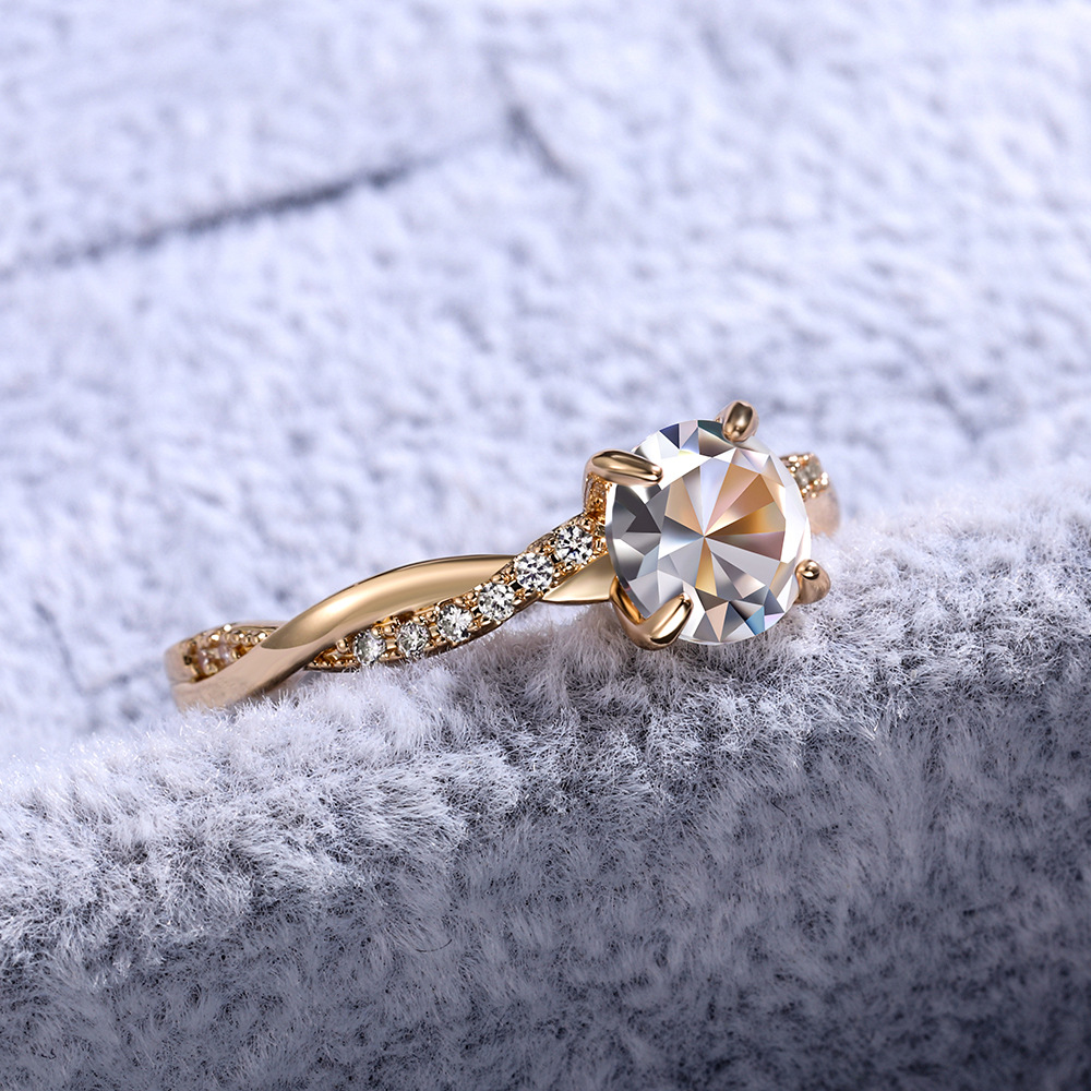 Nhẫn cưới bằng thép titan màu vàng đính kim cương nhân tạo cho nữ