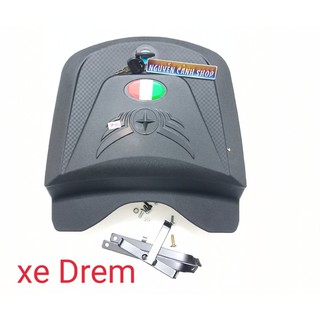 Cốp giữa dream givi nhựa cao cấp