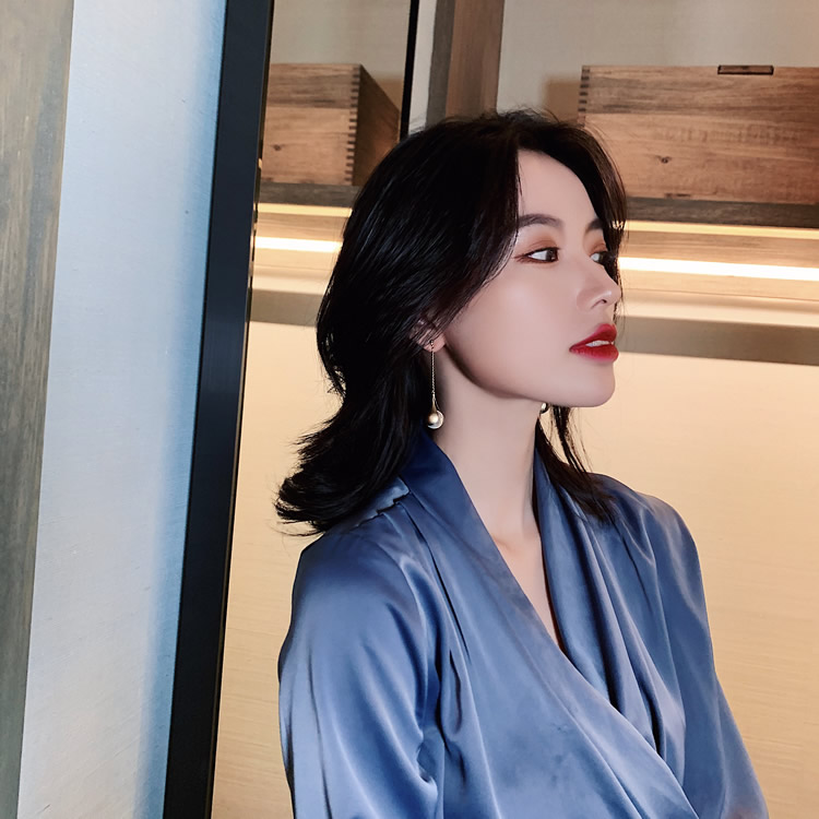 Khuyên Tai Dáng Dài Đính Ngọc Trai Phong Cách Hàn Quốc