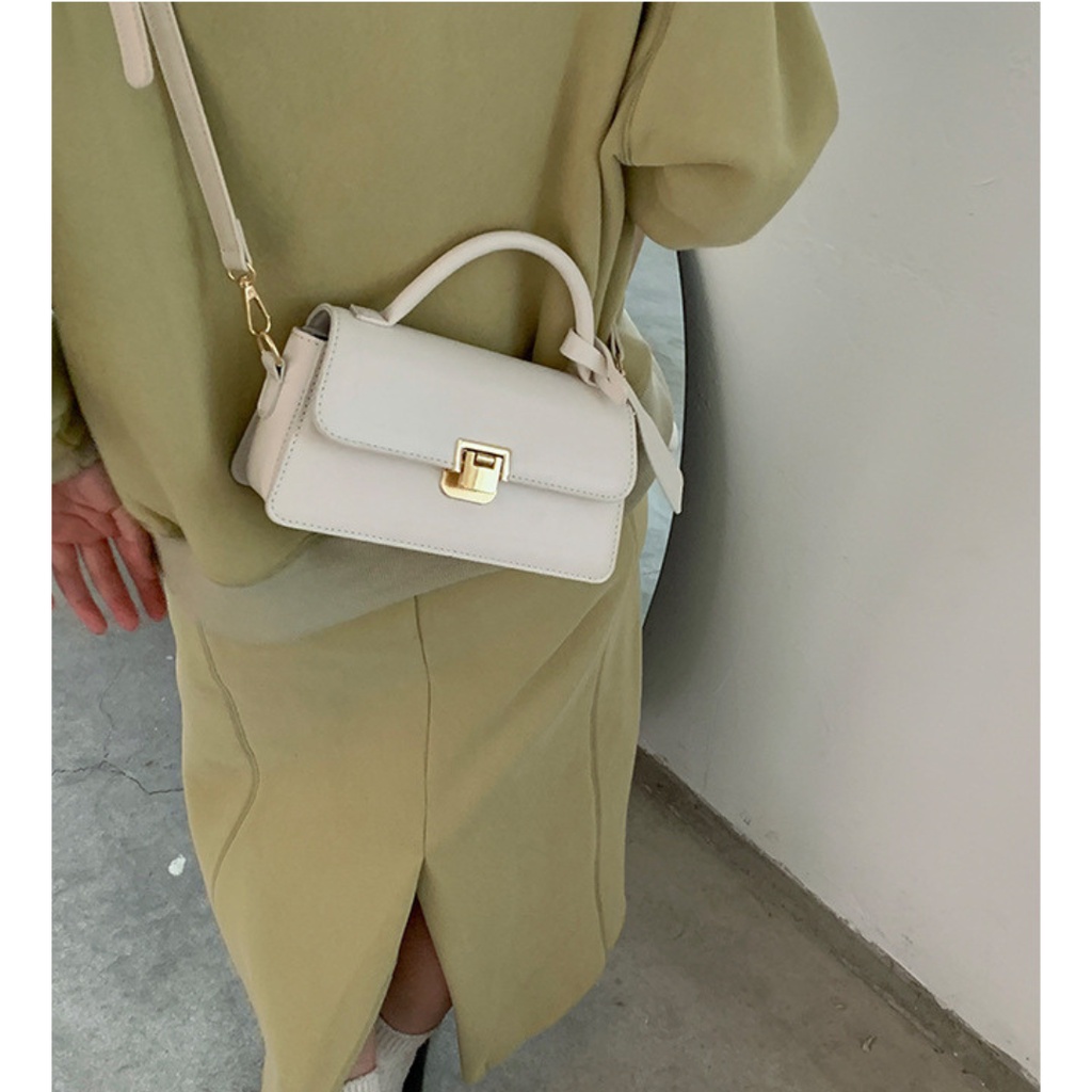 Túi đeo chéo nữ da bóng mềm khóa vuông cao cấp La.orie - La009