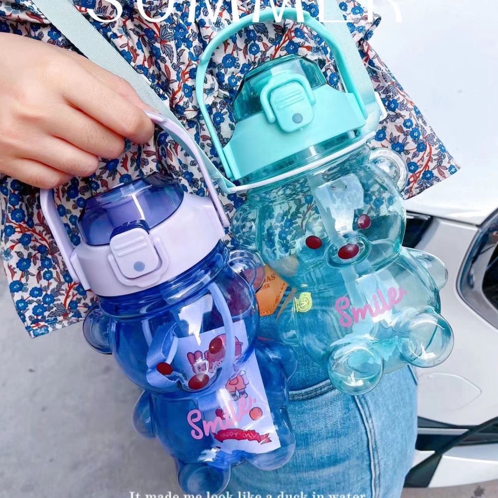 GG Bình Đựng Nước 1100ml Hình Gấu Dễ Thương Kèm Dây Đeo Trẻ Trung Năng Động - Dumi Shop