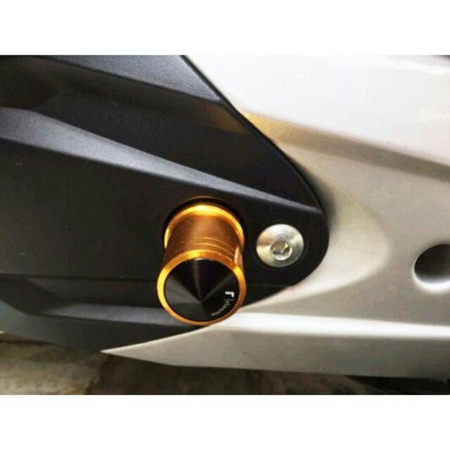 Chụp giò đạp màu CNC