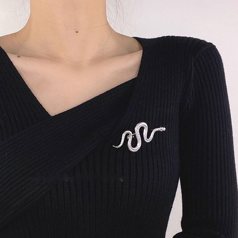 Ghim Cài Áo Kim Loại Hình Rắn Phong Cách Âu Mỹ Cá Tính