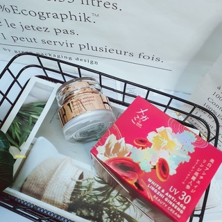 Kem dưỡng trắng da ngăn ngừa lão hóa Hasi UV30 White & Anti-Age Lingzhi Ginseng tinh chất linh chi nhân sâm