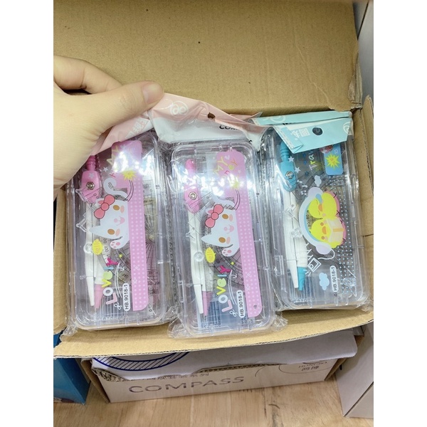 Bộ compa và thước eke