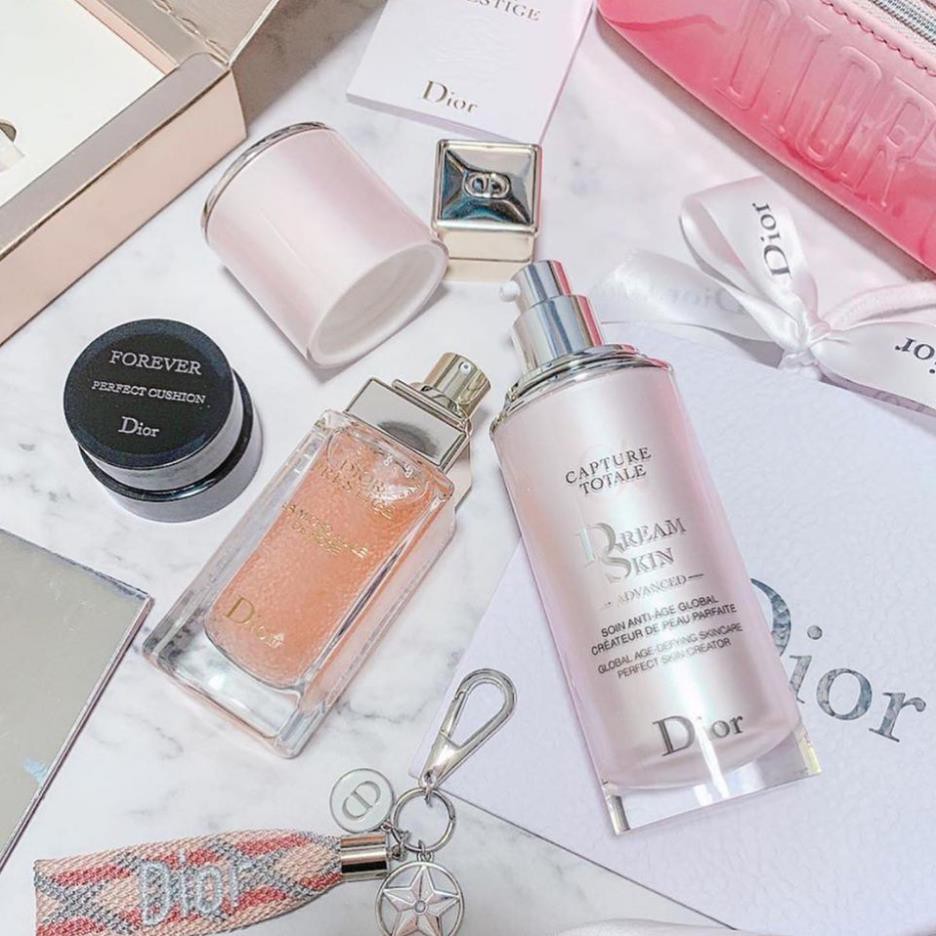 Kem dưỡng ban ngày thần thánh Diior Dream Skin Minisize 7ml