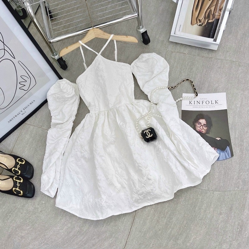 ĐẦM TRẮNG GẤM HOA NỔI DÂY YẾM RỚT TAY PHỒNG