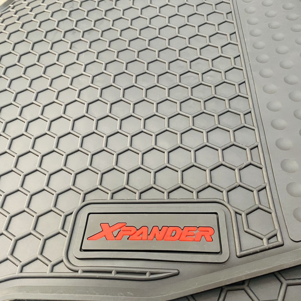 Thảm lót sàn cao su xe Xpander / Xpander Cross 2018-2019 2020 2021 2022 - 3 hàng ghế,  màu đen chữ đỏ