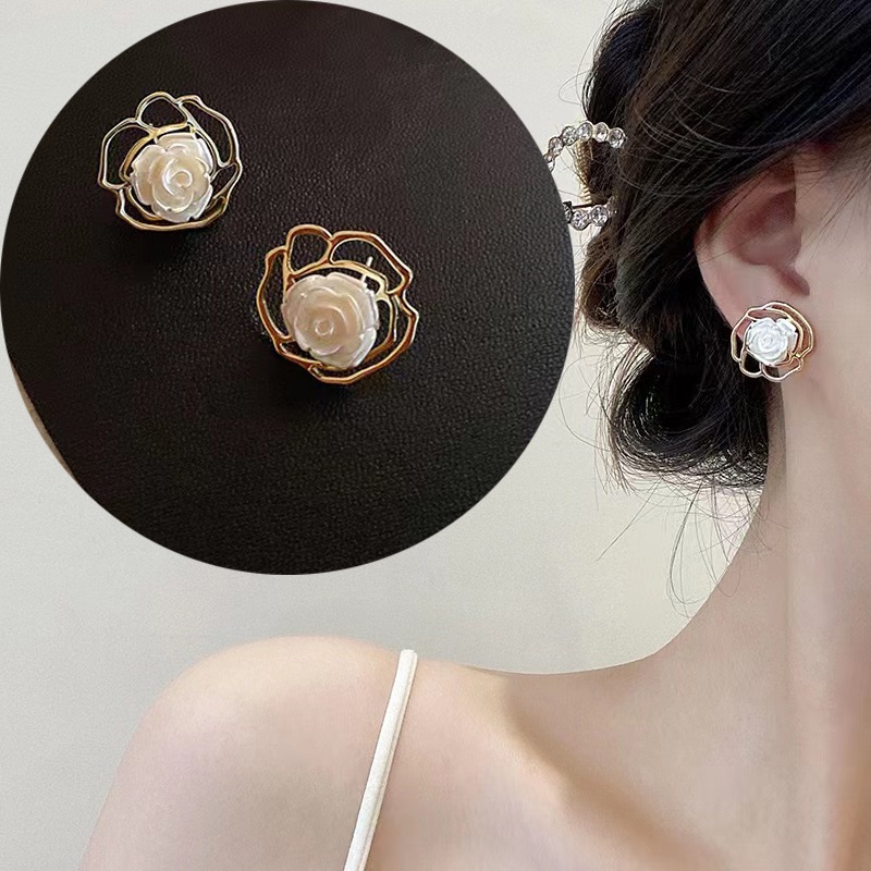 Bông Tai Hình Hoa Thiết Kế Rỗng Phong Cách Hàn Quốc Cổ Điển Thời Trang Cho Nữ s925
