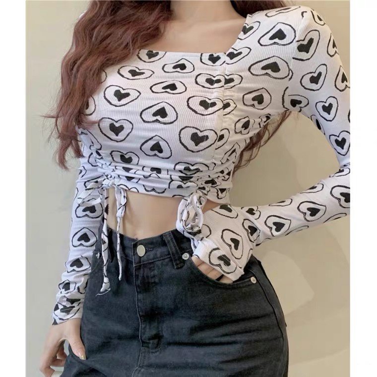 Áo Croptop Tay Dài Dây Rút Họa Tiết Trái Tim LSEOUL A2581