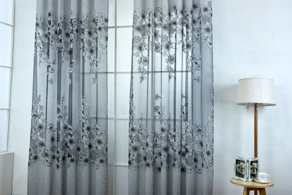 Rèm cửa sổ bằng voan kích thước 100*250cm họa tiết hoa ly đẹp mắt trang trí nội thất