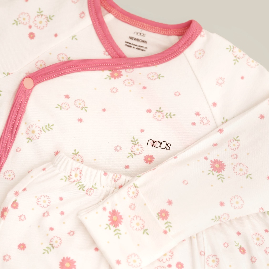 Bộ cài lệch NOUS pink daisy NB