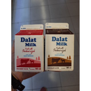 Sữa thanh trùng đà lạt dâu/soco 180ml