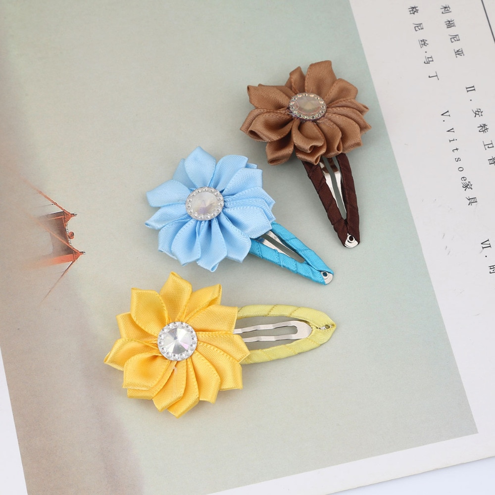 20 Bông Hoa Giả Bằng Vải Satin Đường Kính 4cm Dùng Trang Trí