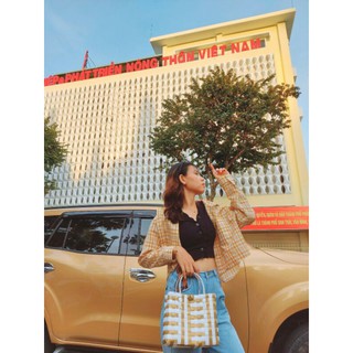 Giỏ xách đan form vuông hiện đại