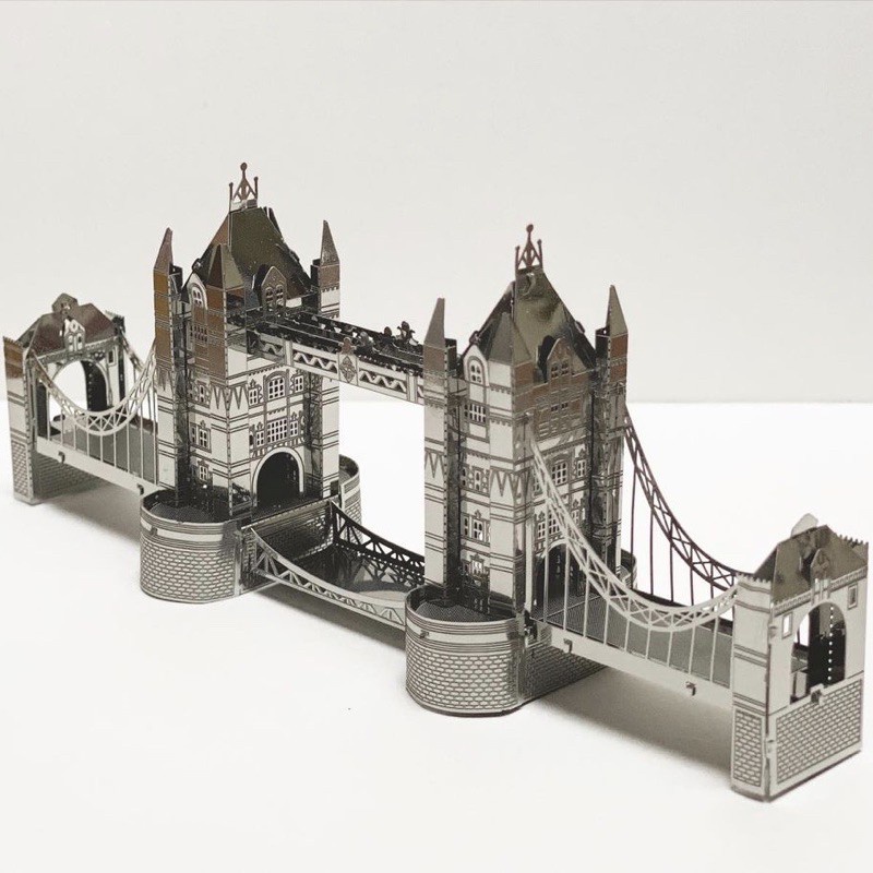 Mô Hình 3D Kim Loại Cầu Tháp Luân Đôn Trên Dòng Sông Thames