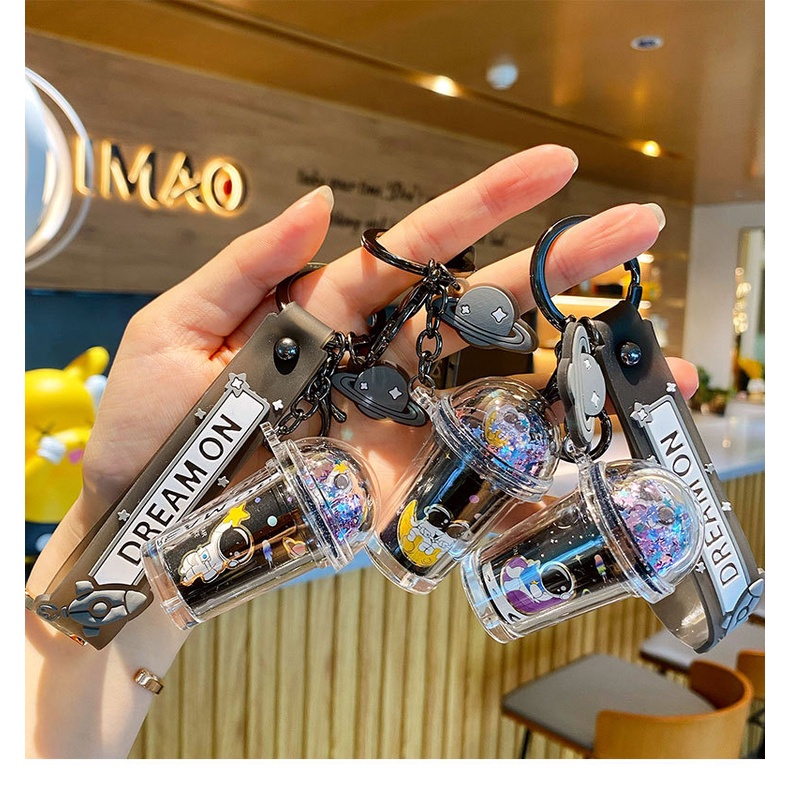 Móc Khóa Hình Ly Trà Sữa / Phi Hành Gia Có Đèn Nhấp Nháy Dễ Thương