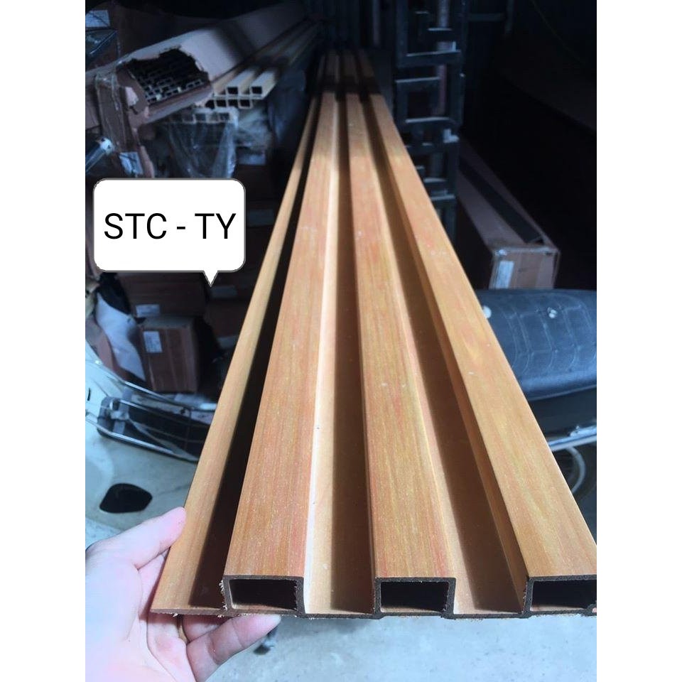 Tấm ốp gỗ nhựa 3 sóng cao, bán cắt theo yêu cầu thực tế công trình, dễ thi công lắp đặt