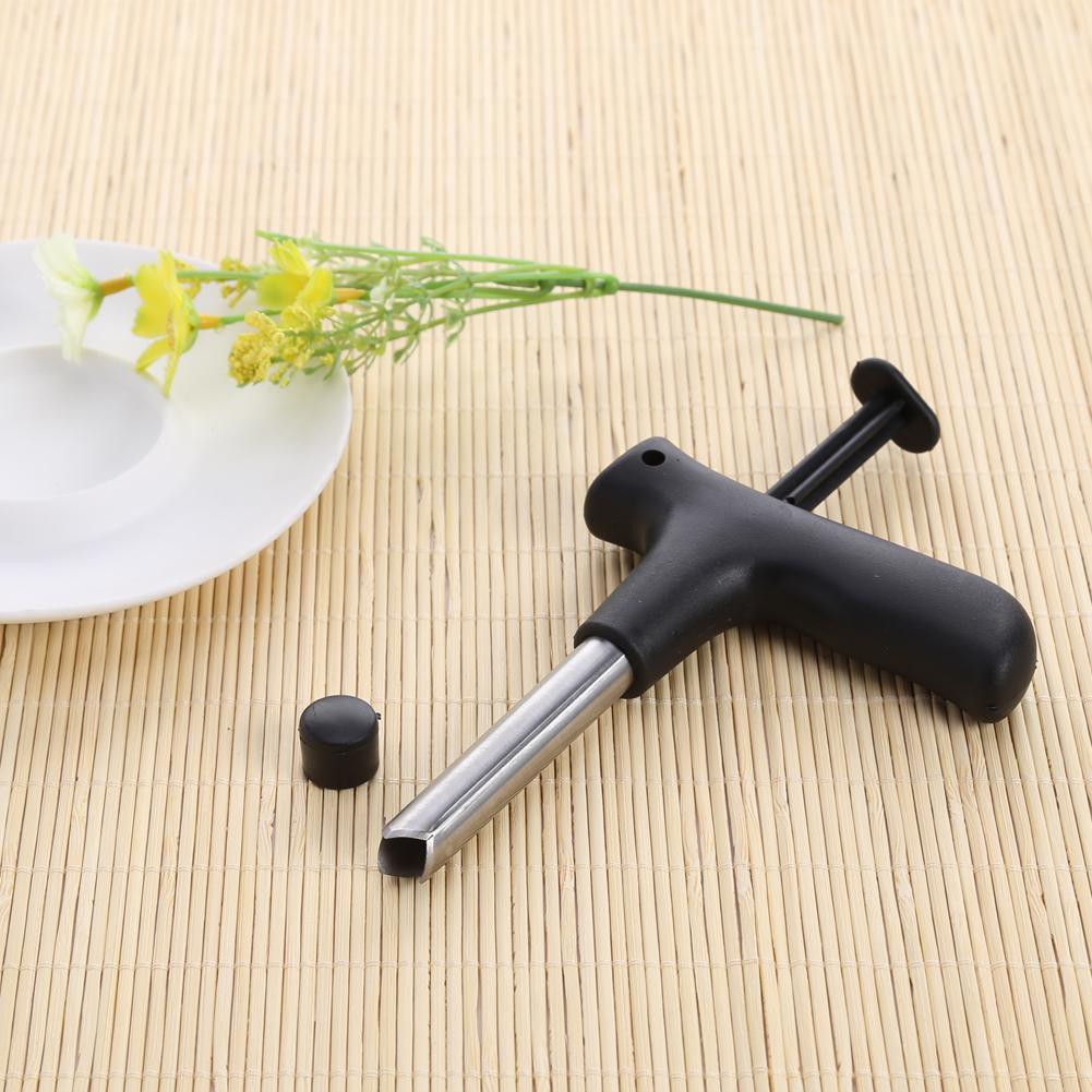Dụng cụ tạo lỗ trái dừa tiện lợi