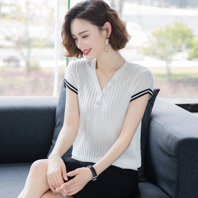 Áo Thun Dệt Kim Tay Ngắn Dáng Rộng Phối Nút Màu Sắc Trẻ Trung Cho Nữ Trung Niên | BigBuy360 - bigbuy360.vn