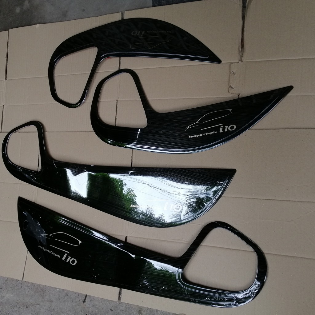 Bộ ốp tapli cánh cửa Titan cho xe Hyundai I10 form 2019 - 2021