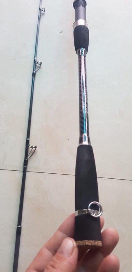 cần câu lure 2 khúc rỗng dài 2m4 có cả ngang có đứng cần cực khoẻ y hình