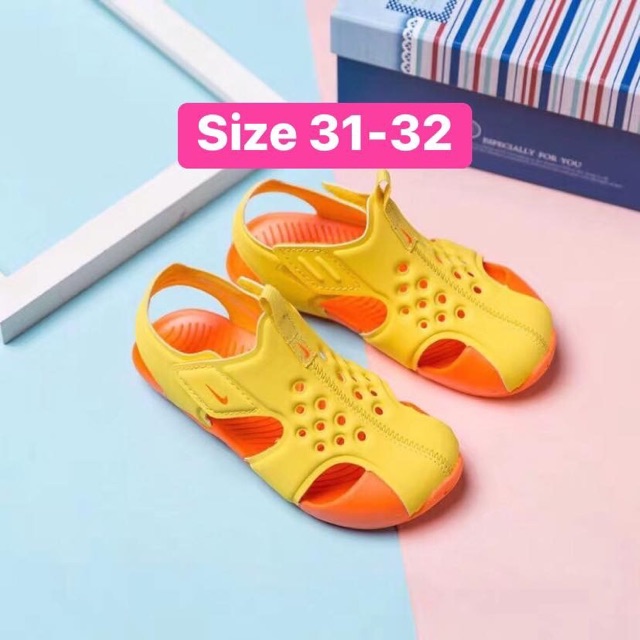 Xăng Đan bé trai, bé gái