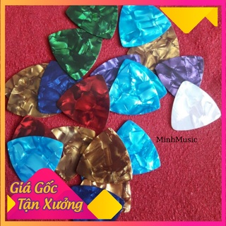 Phím đánh đàn guitar - đệm hát , phím tương đối mềm ( hình thật )
