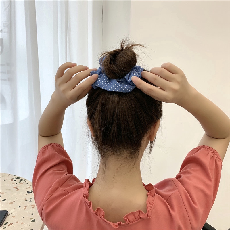 Dây buộc tóc in chấm bi màu xanh dương xinh xắn d207206