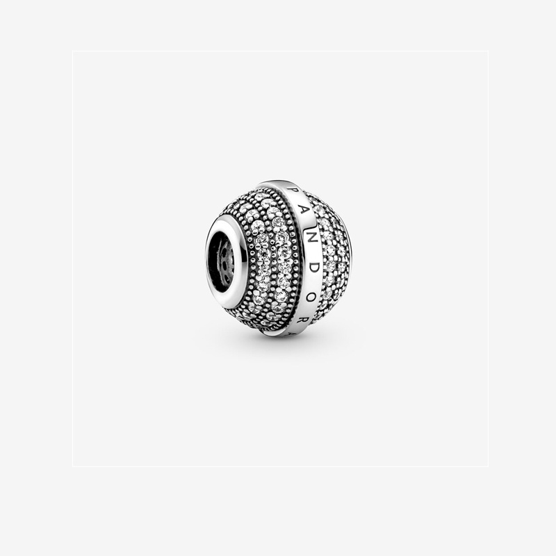 Vòng tay hạt charm logo Pave