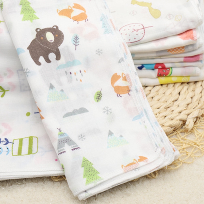 Khăn ăn cotton hình tam giác in họa tiết dễ thương cho bé